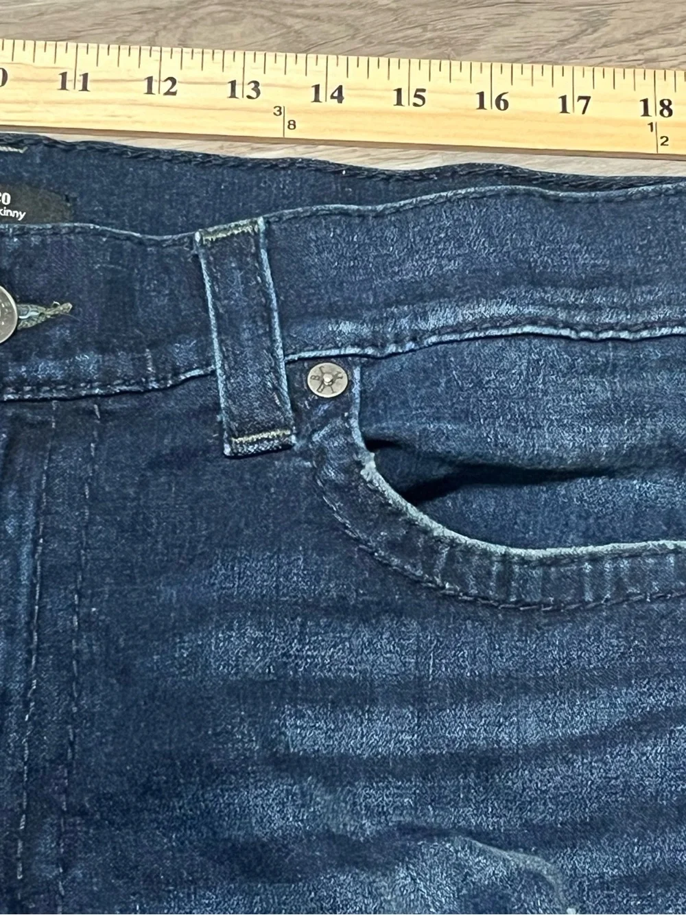 True Religion Men's Relaxed Skinny Distressed Blue Denim Jeans Size 40x33